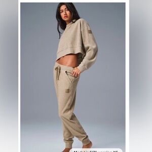 ALO Ypga Muse Set in Gravel